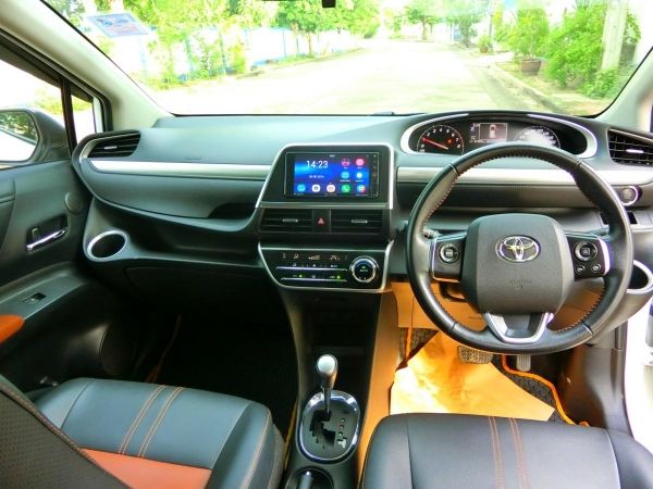 Toyota Sienta 1.5 V รุ่นท็อป ปี2016 รถมือเดียวจากป้ายแดงเข้าศูนย์ตลอด ไมล์80000 กิโลแท้ สภาพสวยพร้อมใช้ค่ะ รูปที่ 4